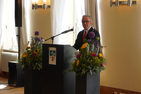 Ansprache von Jörg Schönberg, dem stellvertretenden Kreistagsvorsitzenden - Klick öffnet Bildbetrachter