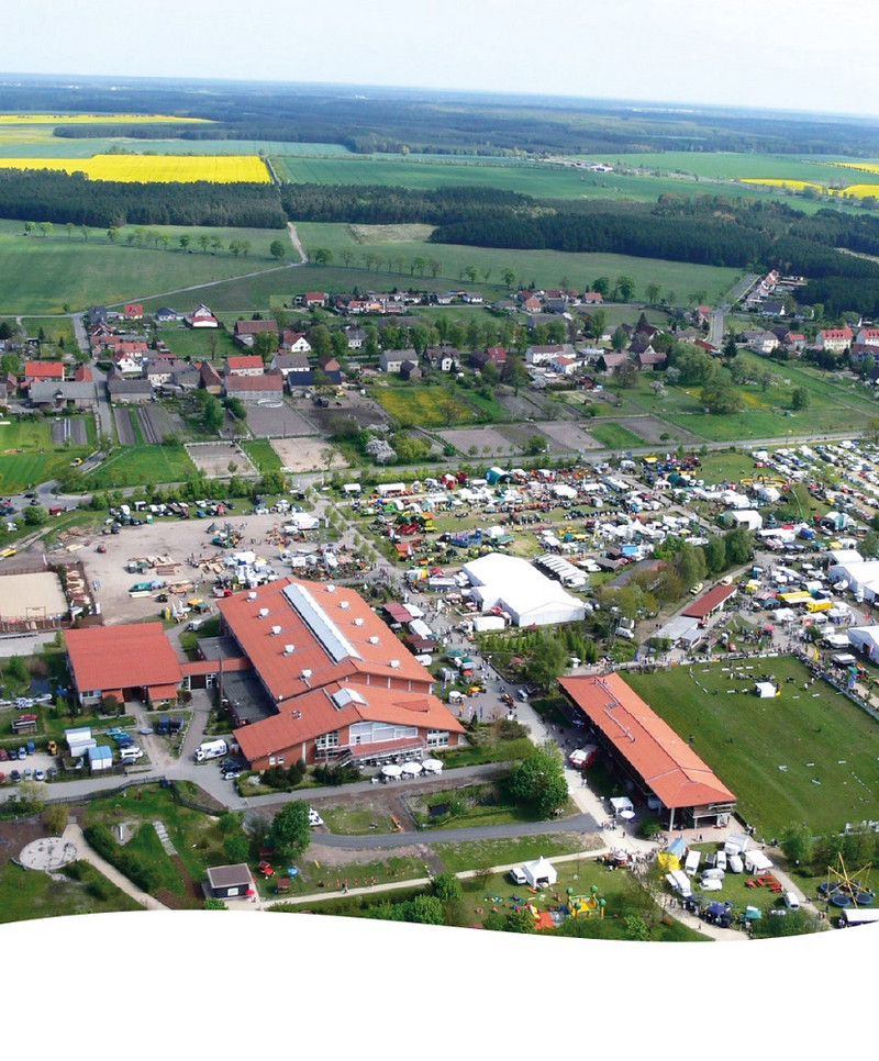 Ein Dorf wird jährlich zum Anlaufpunkt zahlreicher Besucher: Im Märkischen Ausstellungs- und Freizeit Zenturm in Paaren im Glien lädt die BraLa, Brandenburger Landwirtschaftausstellung ein.