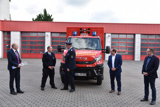 Landrat Roger Lewandowski, Stadtwehrführer Jörg Meyer, Bürgermeister Manuel Meger, StVV-Vorsitzender Ralph Bluhm (v. l.)