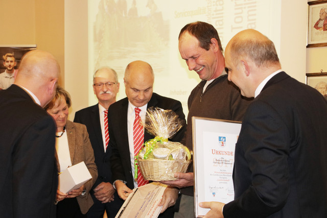 Die Fischerei Schröder aus Strodehne erhielt den Wirtschaftsförderpreis in der Kategorie Landwirtschaft, ©Landkreis Havelland