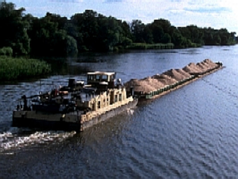 Bild Frachtschiff auf dem Havelkanal