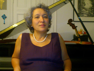 Klick öffnet Bildbetrachter; eine Frau im Porträt