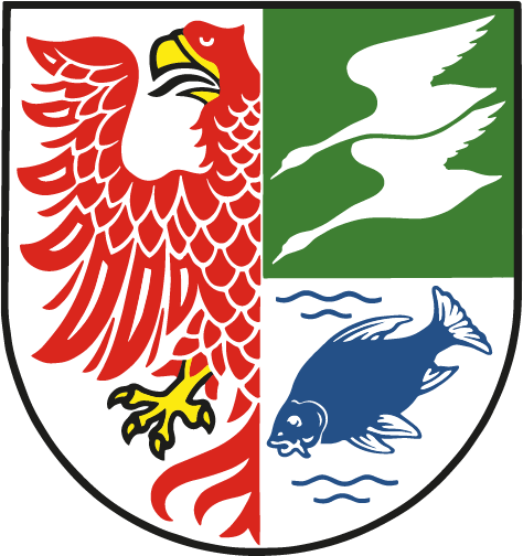 Das Wappen des Kreises Nauen ist dreigeteilt. Links findet sich eine Hälfte eines roten Adlers. Im rechten oberen Teil fliegen zwei SChäne auf grünen Grund von rechts nach links. Unten rechts ist ein blauer Fisch auf hellem Grund dargestellt.