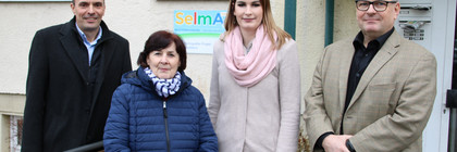 Von links: Geschäftsführer Guido Panschuk und Cornelia Mensch von der Diakonie sowie Jessica Gaschler und Sozialdezernent Wolfgang Gall vom Landkreis Havelland.