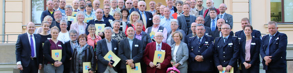 68 Havelländer wurden in Ribbeck mit der Ehrenamtsmedaille ausgezeichnet.