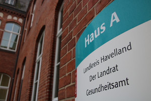 Das Bild zeigt das Gesundheitsamt des Havellandes in Rathenow.