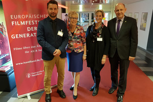 Eröffneten das Filmfestival mit einem Gespräch über den demografischen Wandel: Jörg Zietemann, Christel Schneewind, Sabine Kosakow-Kutscher und Landrat Roger Lewandowski
