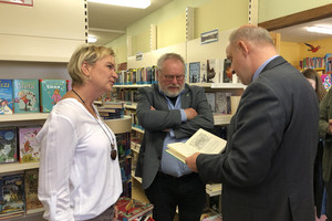 Landrat zu Gast in der Brieselanger Gemeindebibliothek ©Landkreis Havelland