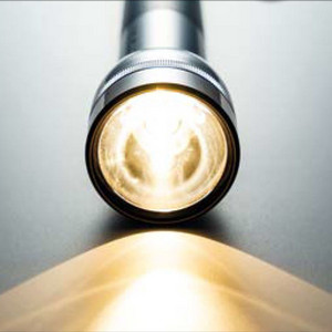 Klick öffnet Datei ; eingeschaltete Taschenlampe