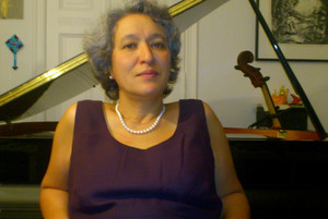 Klick öffnet Bildbetrachter; eine Frau im Porträt