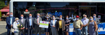 Die feierliche Eröffnung des neuen PlusBus in Dallgow-Döberitz. ©Landkreis Havelland