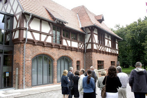 Nach mehrmonatiger Sanierung wurde am heutigen Dienstag der "Pferdestall" am Kreishaus in Rathenow als Sitz des Bürgerservicebüros wieder eingeweiht.