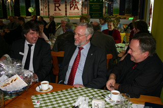 MAFZ-Geschäftsführer Gerhard Weiß, Landrat Dr. Burkhard Schröder und Grüne-Woche-Projektleiter Lars Jaeger (v.re.) verabredeten die Fortführung der Zusammenarbeit in den kommenden Jahren.