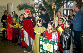 Die Sternsinger besuchten auch 2012 das Kreishaus in Rathenow.